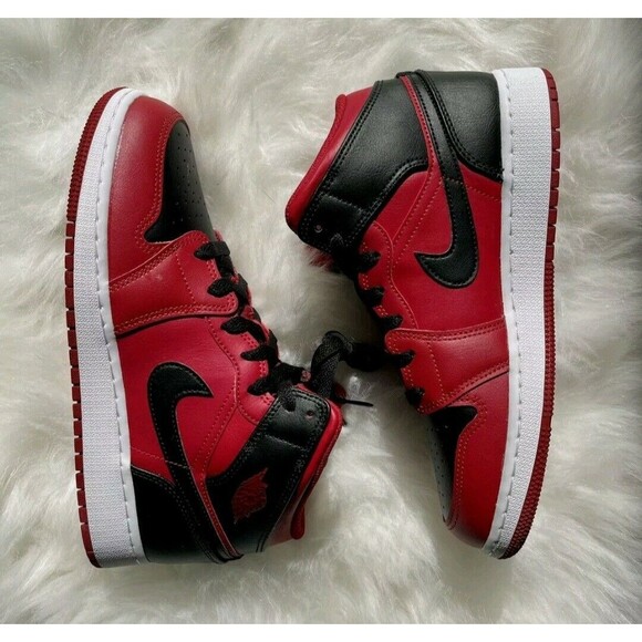 New Air Jordan 1 Mid GS Shoes Reverse Bred Black Red Sneakers 554725 660 Size 4Y